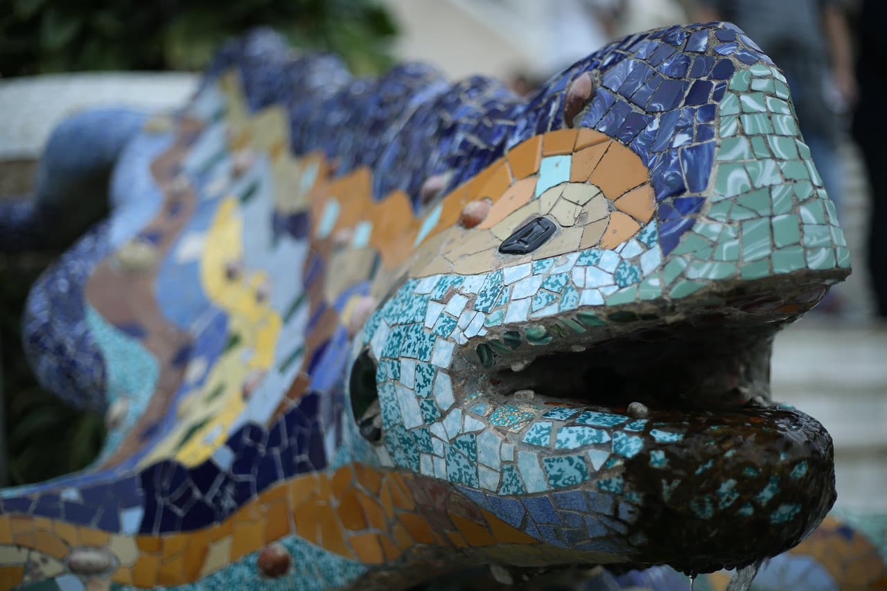 Park Guell Skip-the-Line Guided Tour - image 3