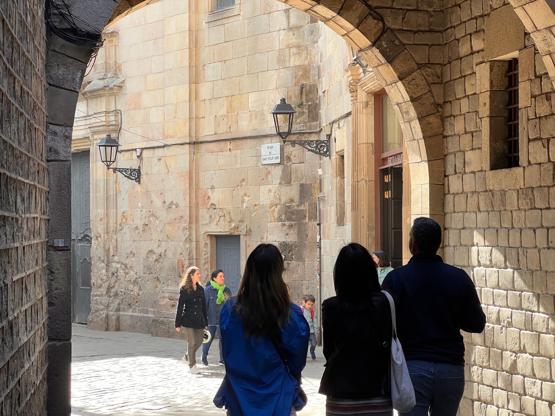 Barcelona Gothic Quarter Guided Tour - image 6