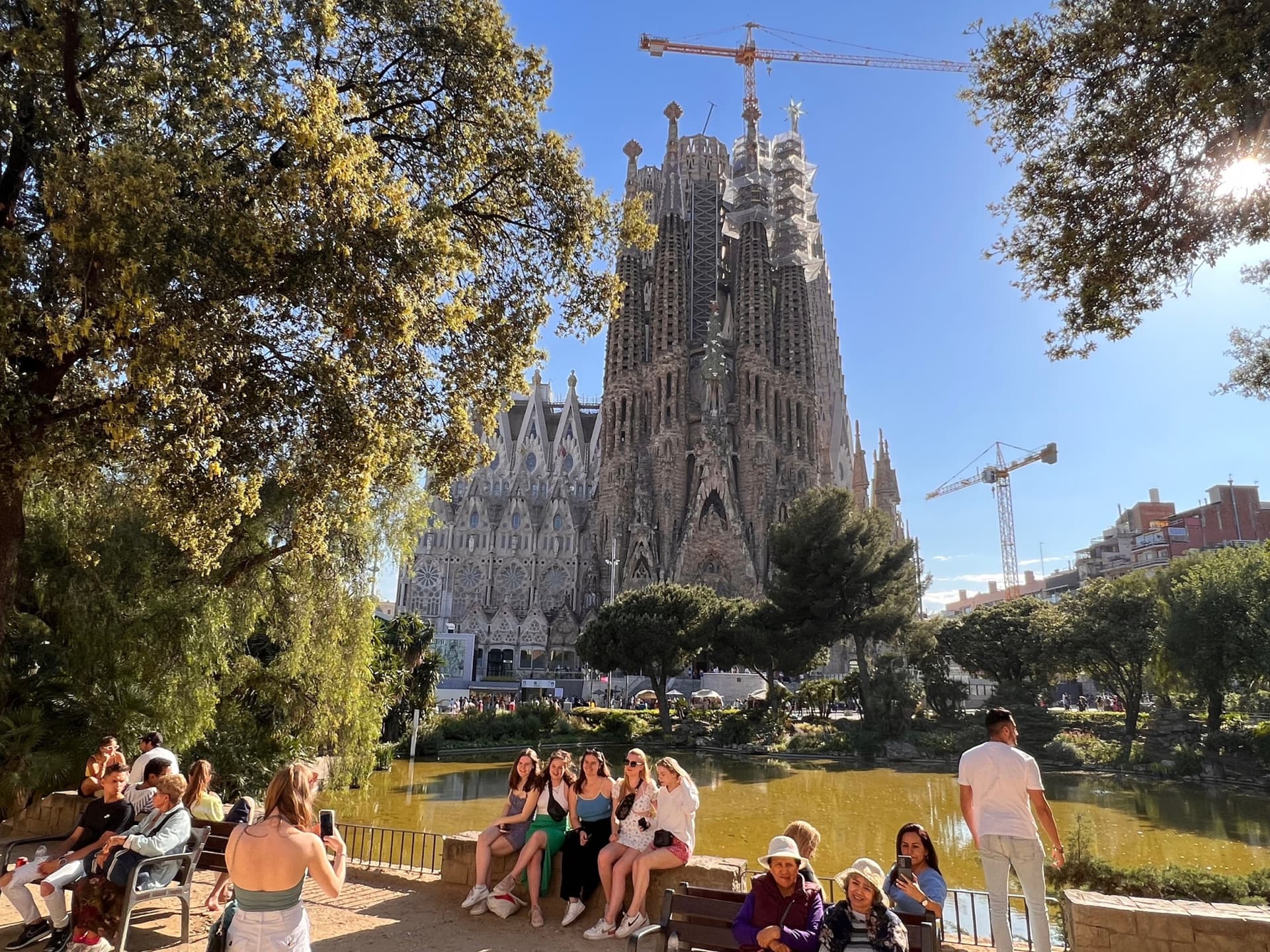 Barcelona Highlights: Sagrada Familia and Gaudi Houses Guided Tour - main image